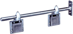 Rameno z kruhové oceli 400 mm, včetně dvou držáků, s namontovanou odrazkou 2x P250